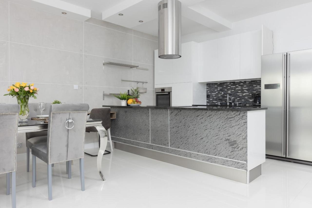 Silver By Renters Prestige Apartment *