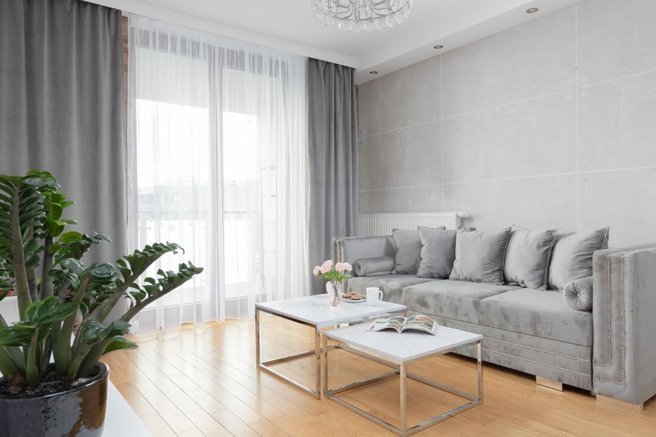 Silver By Renters Prestige Apartament *